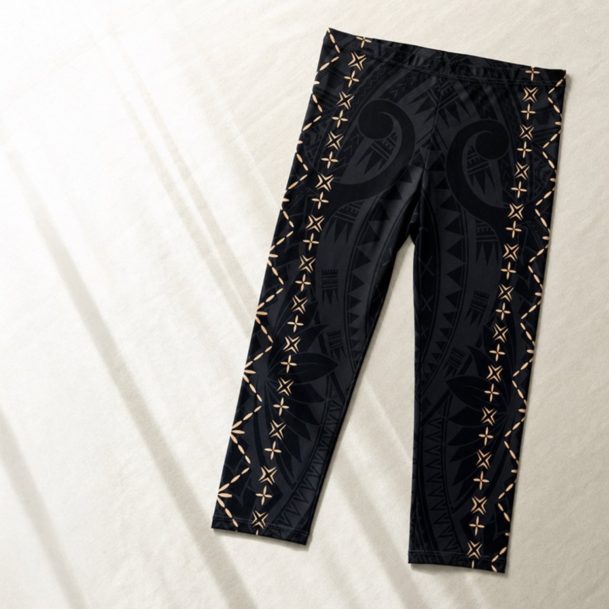 Malu casual Capri leggings by MWW On Demand, soft fabric, comfortable fit, in a relaxed style perfect for everyday wear.
