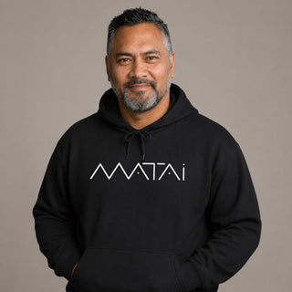 IslandHeavy™ Hoodie Matai, featuring a cozy hoodie with tropical island artwork and Matai pattern.