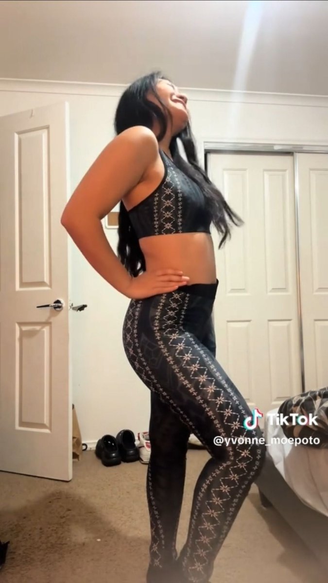 files/islandflex-seamless-sports-bra-malu-aunzusa-the-koko-samoa-13899376943106524818-9569335.jpg