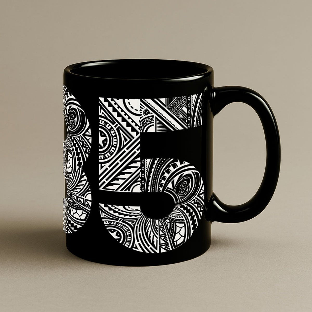 Black LimaLuxe™ 325ml mug, featuring a sleek design and comfortable handle, perfect for everyday use.