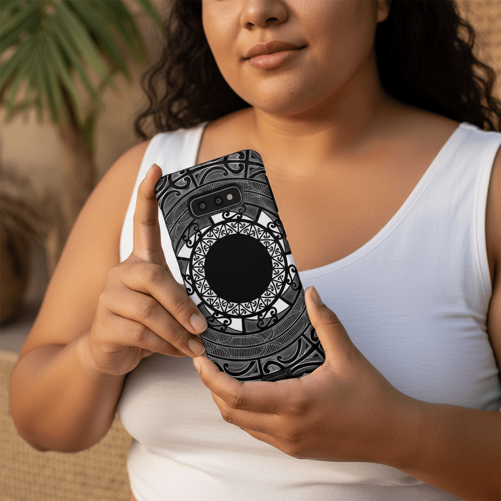 PasifikaOne MagSafe clear case for iPhone featuring Māori design with Samoan Koko pattern, compatible with AU, NZ, and USA models.