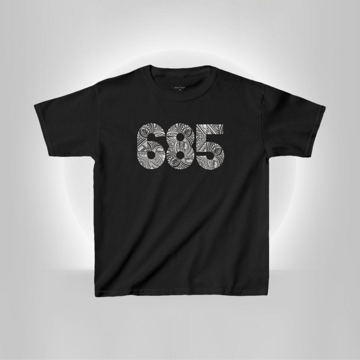 Black kids unisex T-shirt from The Print Bar, casual unisex kids tee in XS size with a simple design.