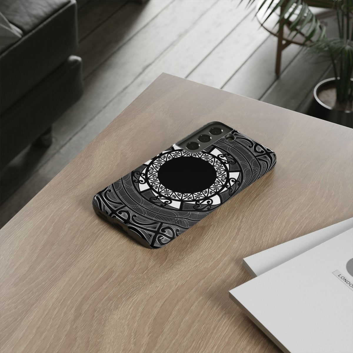 Durable Māori print phone case by Printify for AU/NZ/USA, featuring traditional Māori design on a protective phone case.